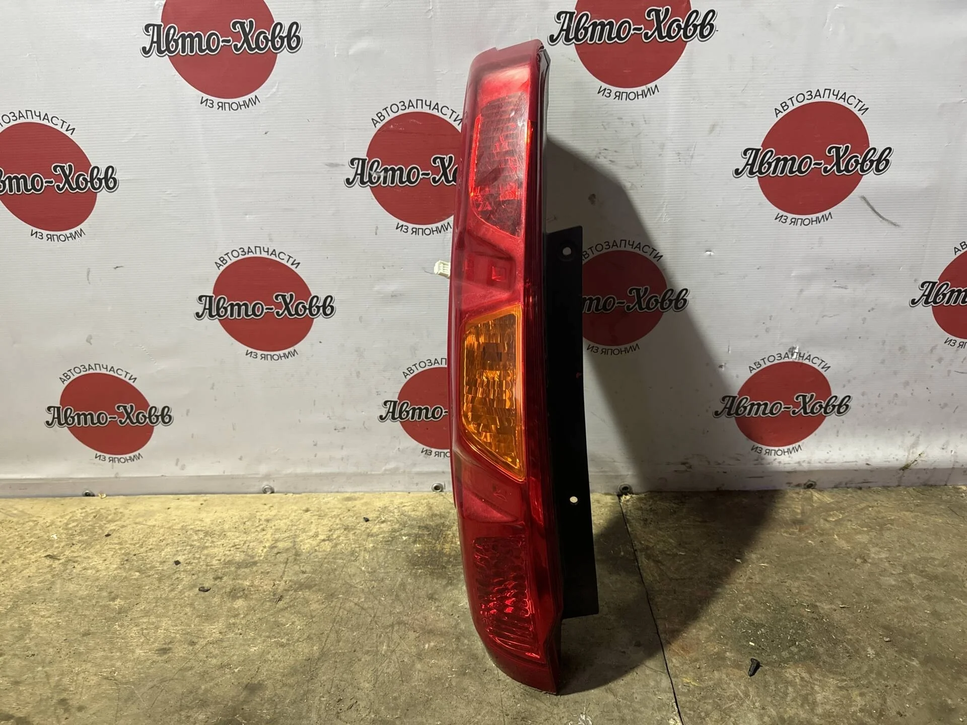 Фонарь задний левый  Nissan X-Trail T31