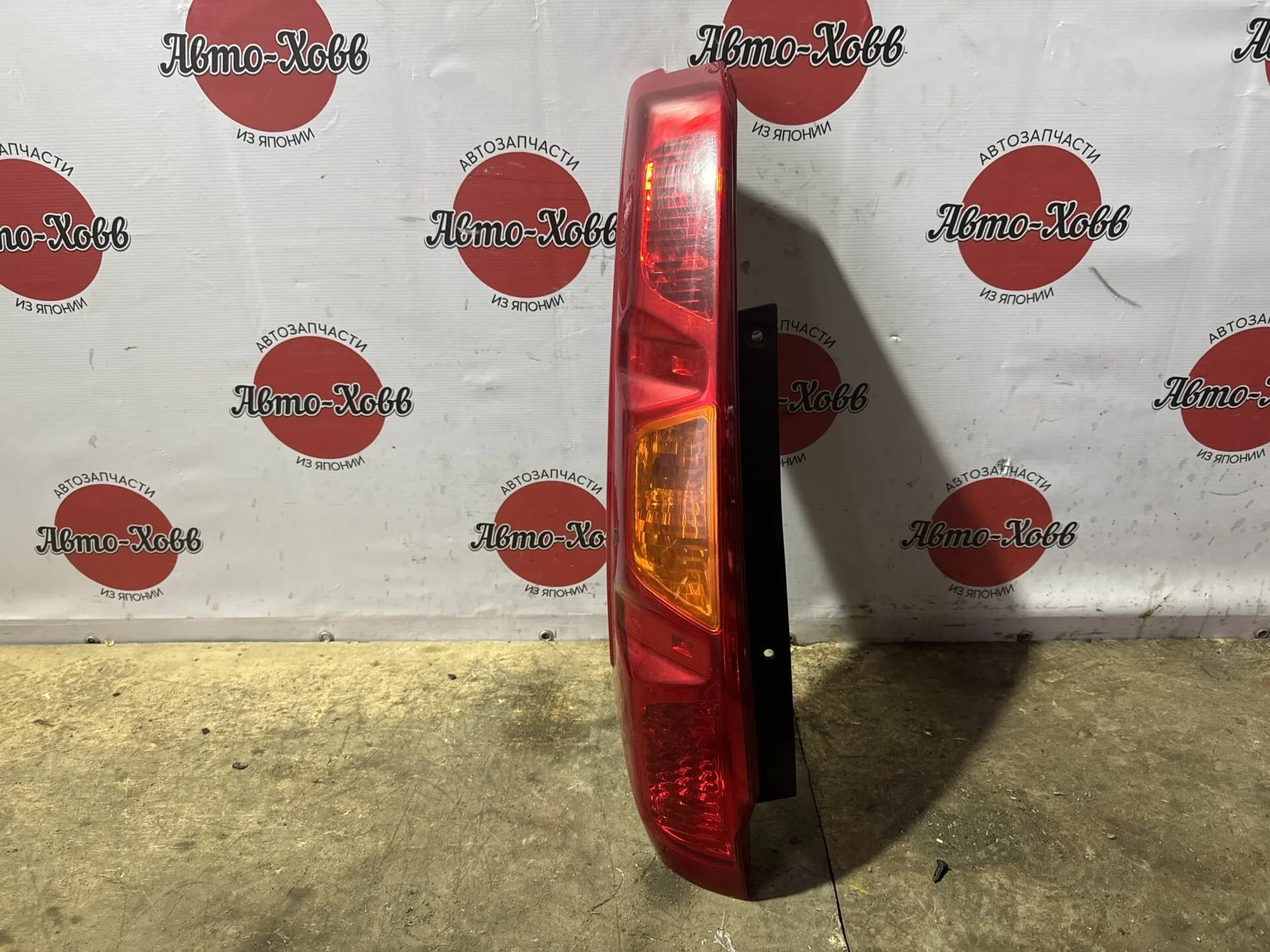 Фонарь задний левый Nissan X-Trail T31