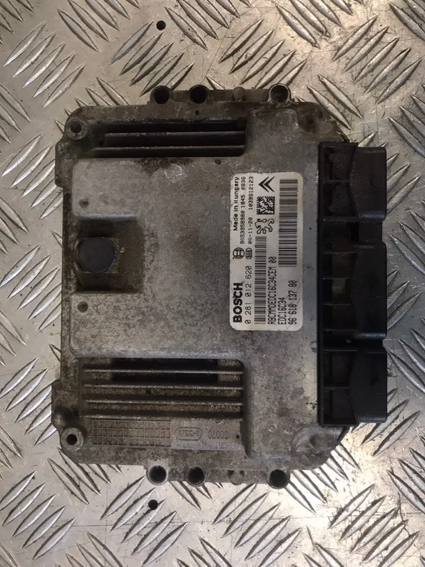 Блок управления двигателем Citroen Berlingo