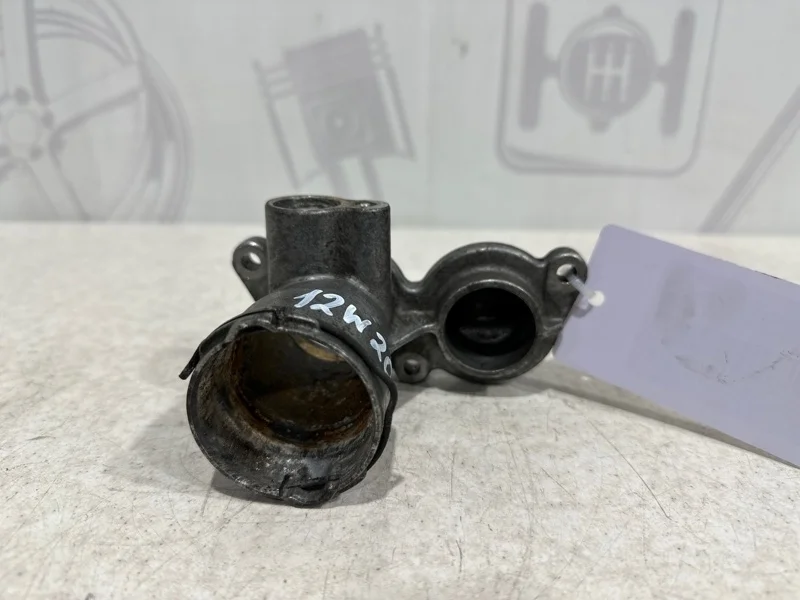 Фланец системы охлаждения Mercedes-benz 2004 W203