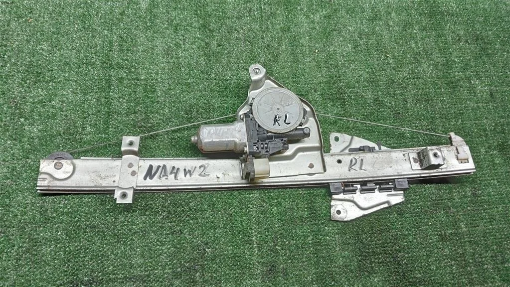 Б.у. стеклоподъемник MITSUBISHI GRANDIS NA4W MITSUBISHI GRANDIS NA4W