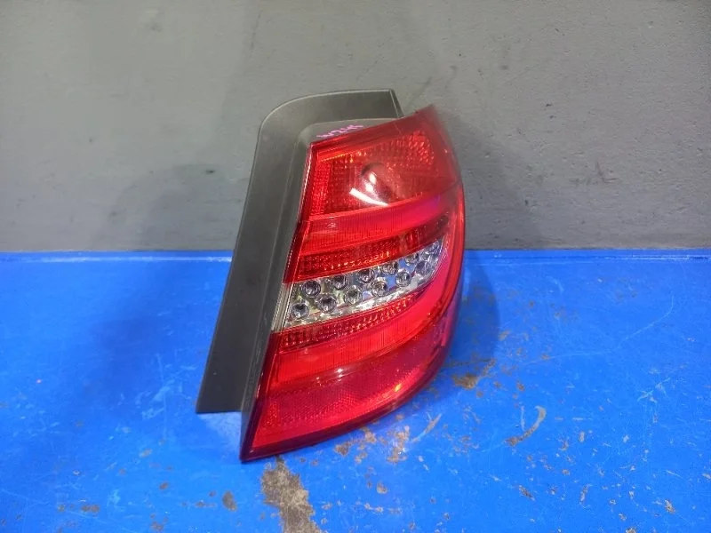 Фонарь Mercedes B W246