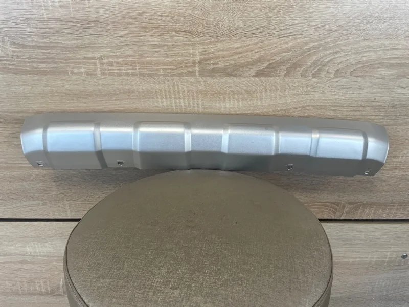 Накладка на бампер MITSUBISHI PAJERO 4 2006- STMBY8000MD0 V87W 4M41, передняя