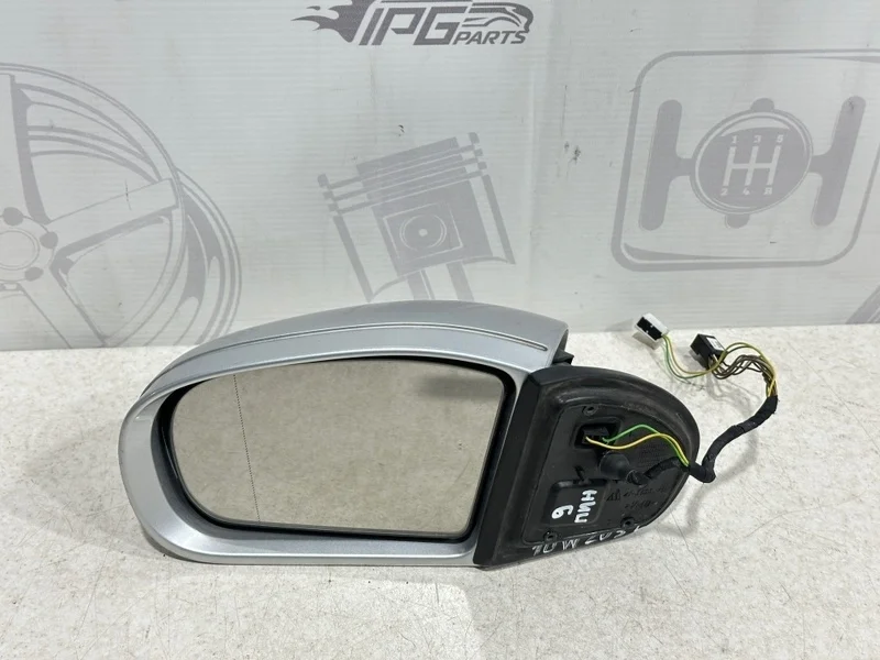 Зеркало левое Mercedes-benz 2004 W203