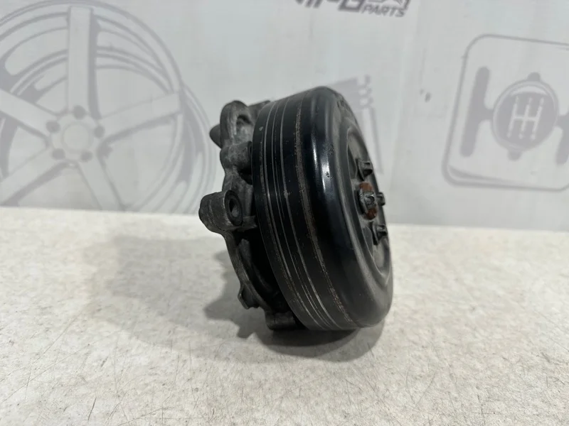 Помпа Mercedes-benz 2004 W203