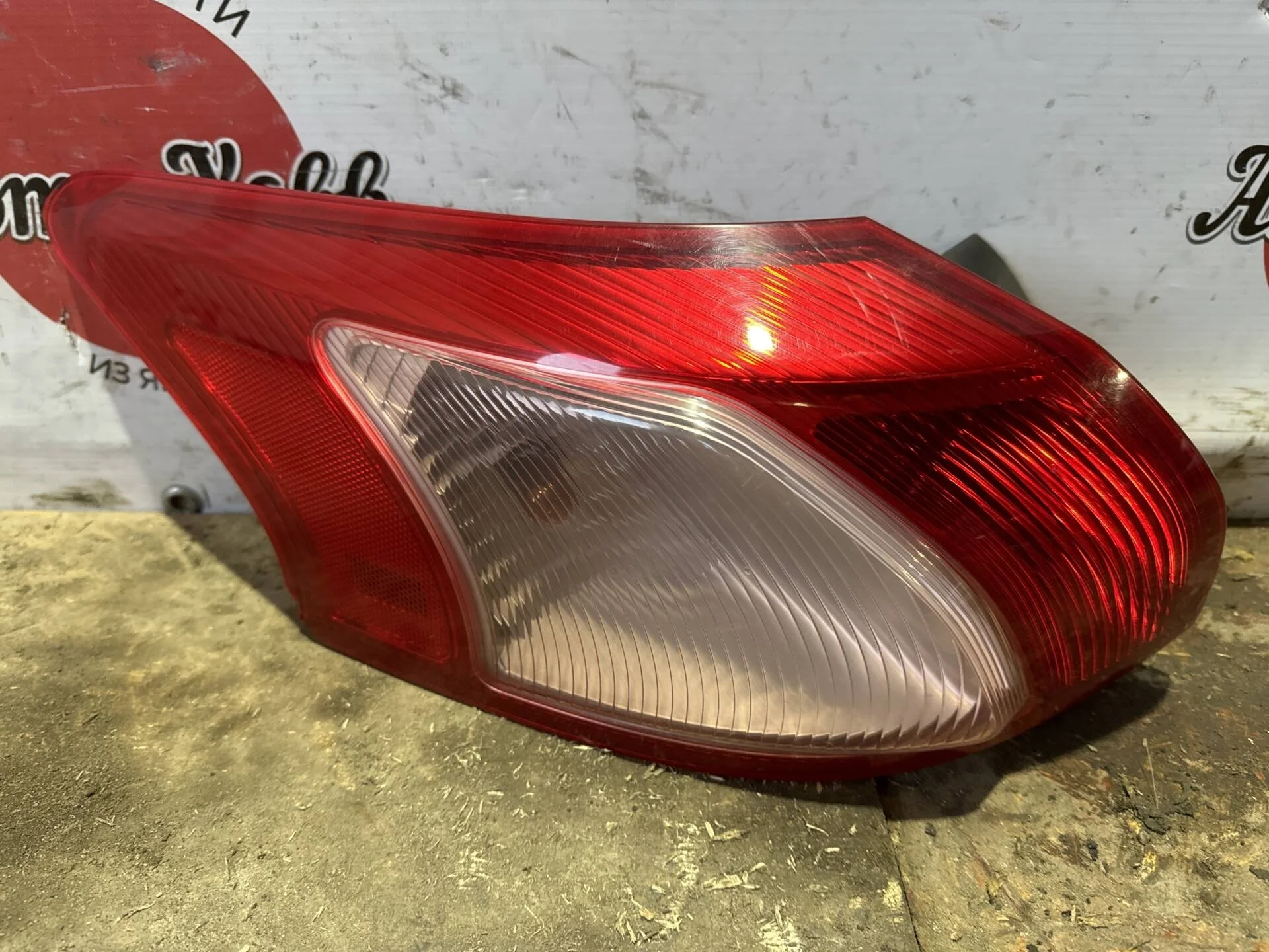 Фонарь задний левый Mitsubishi Lancer 10 CX Хэч