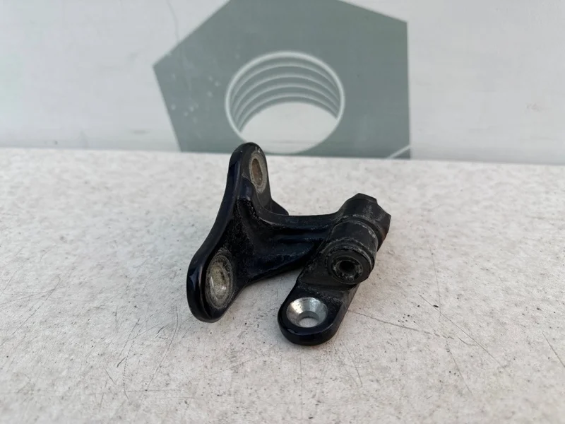 Петля правой двери верхняя Mercedes-benz ML W164