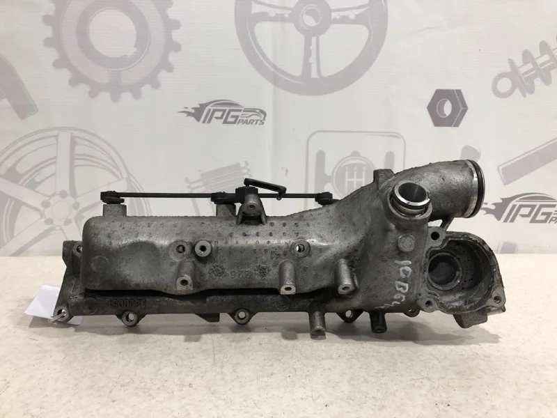 Впускной коллектор правый Mercedes-benz ML W164