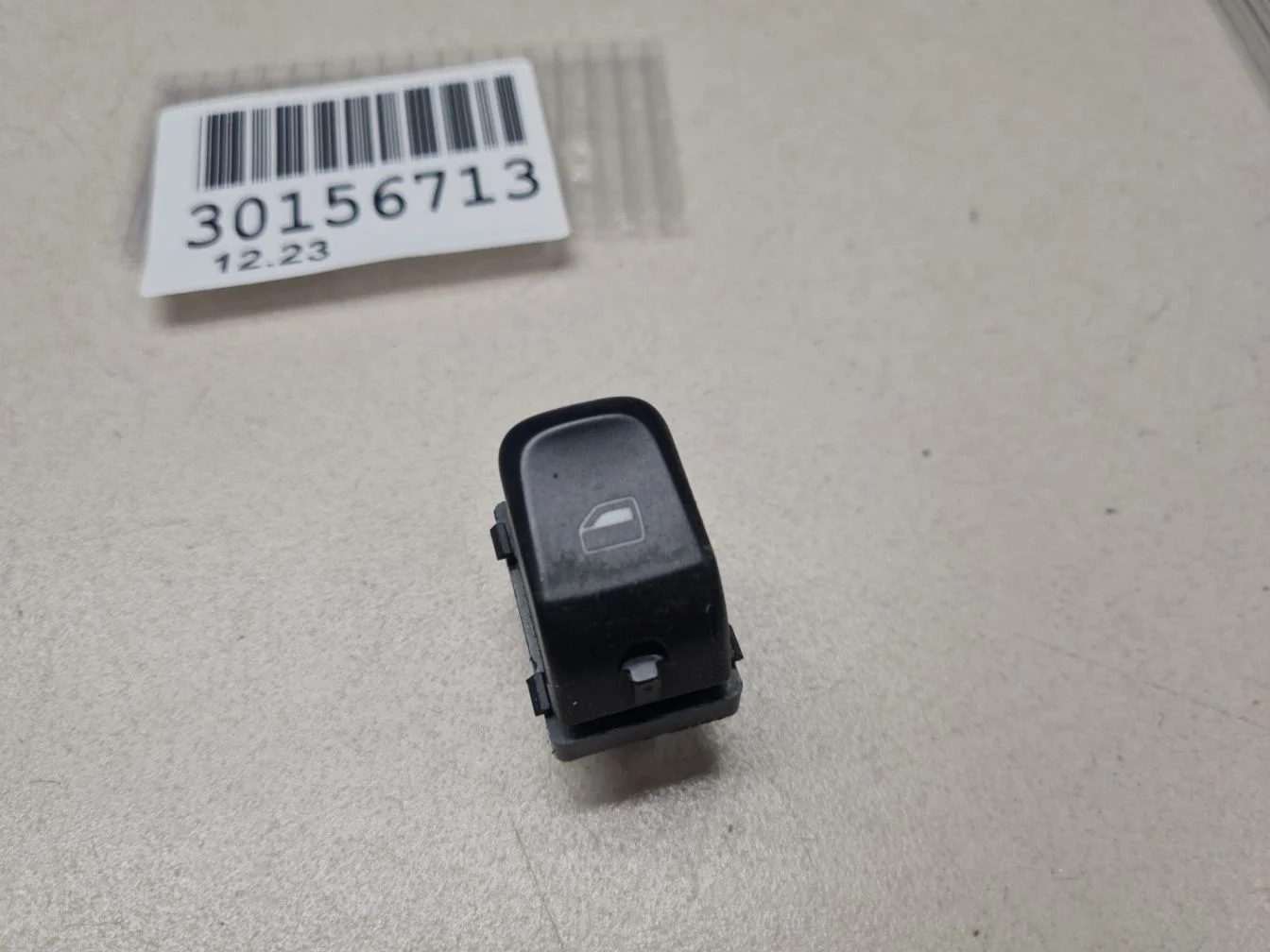 Кнопка стеклоподъемника для Audi A4 B8 2007-2015