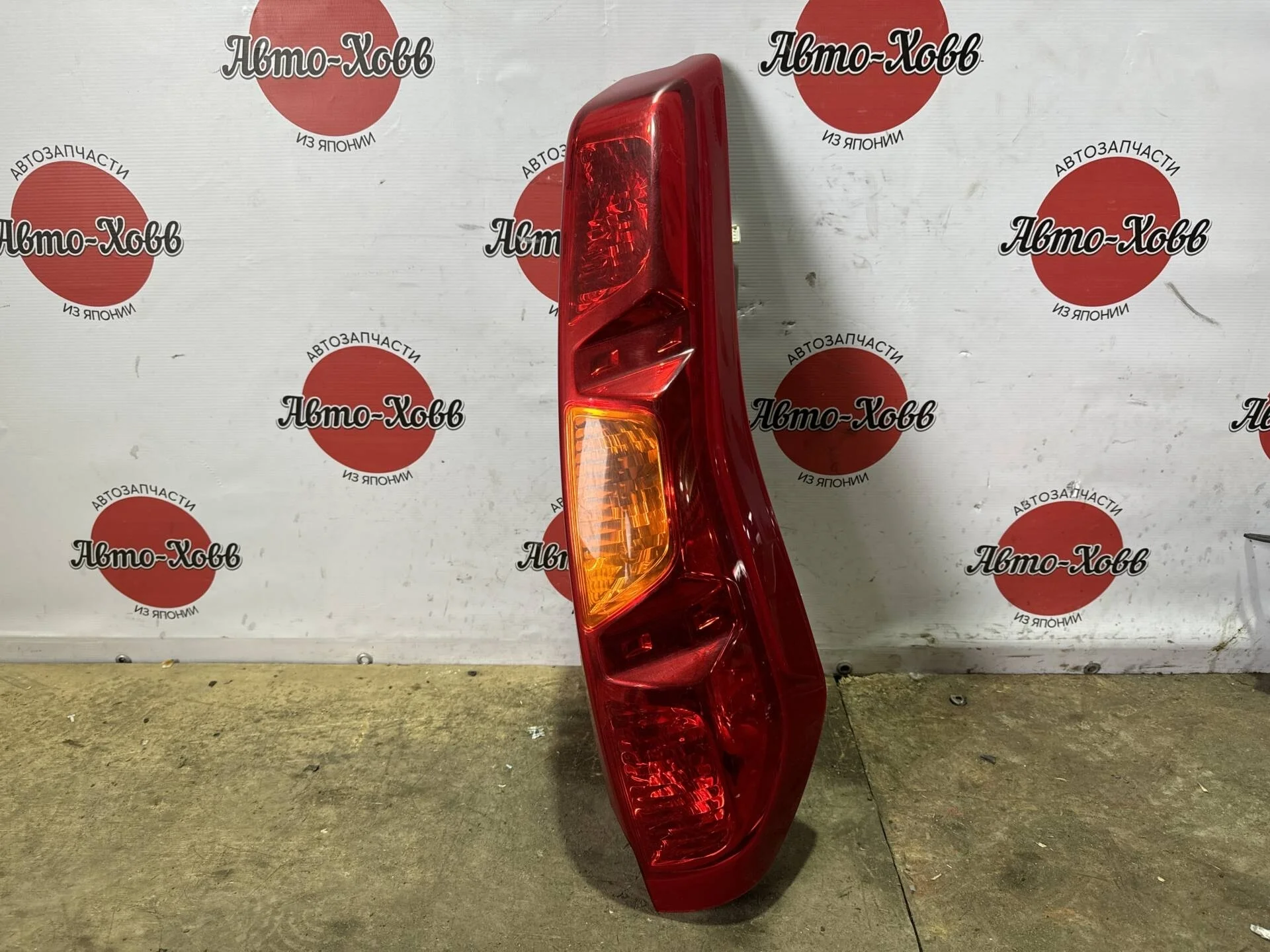 Фонарь задний правый Nissan X-Trail T31