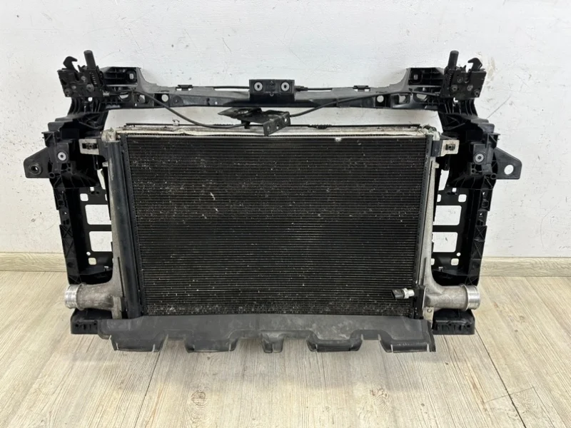 Кассета радиаторов сборе передней панелью Audi Q7 2015- 4M