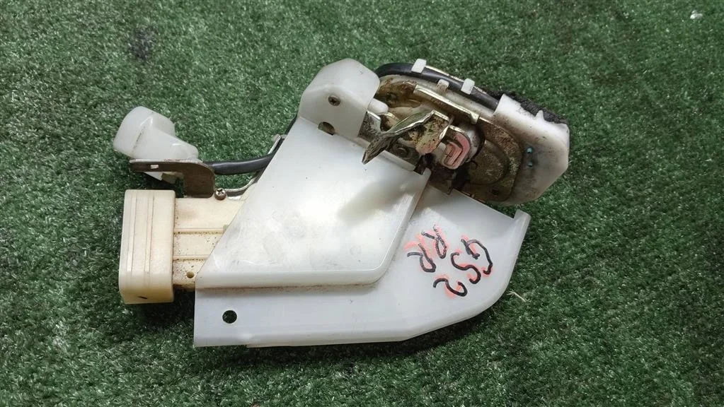 Б.у. замок двери LEXUS GS300 JZS160 LEXUS GS300 JZS160