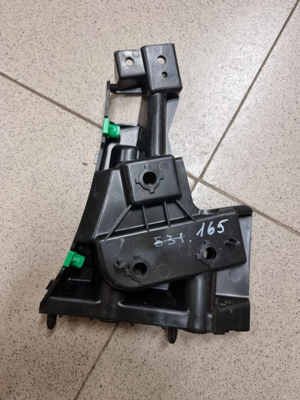 Кронштейн бампера передний правый Volvo S60 Volvo S60 FS II rest 2013-2018 Volvo S60 FS II 2010-2013