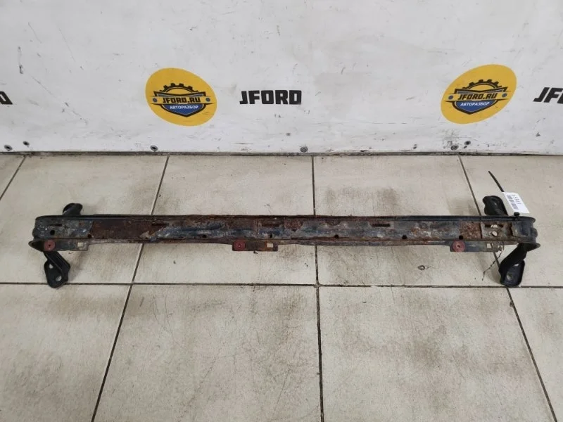 Планка под радиаторы Volvo C30 2010 COUPE