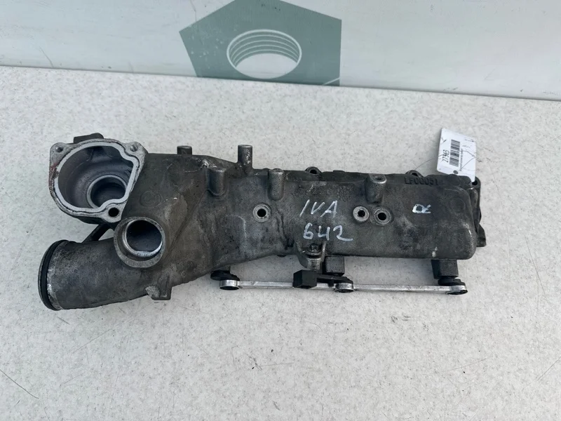 Впускной коллектор правый Mercedes-benz ML W164