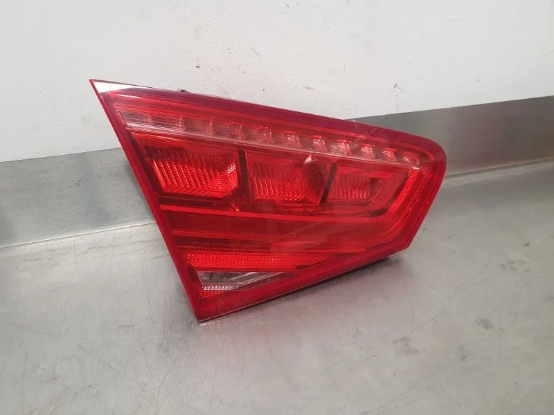 Фонарь в крышку багажника Audi A8 2009-2014 D4 Long