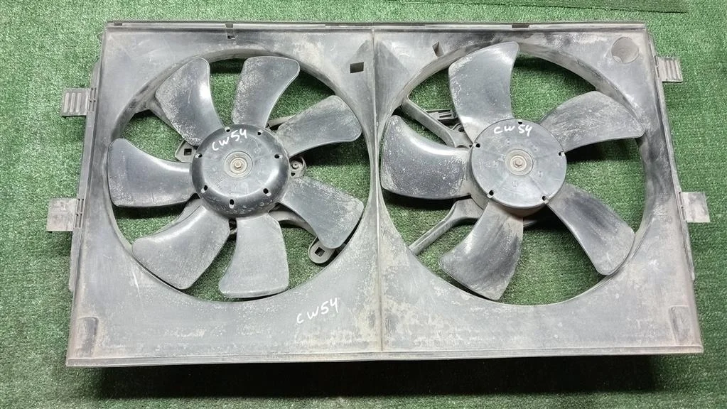 Б.у. диффузор радиатора MITSUBISHI OUTLANDER XL CW5W MITSUBISHI OUTLANDER XL CW5W