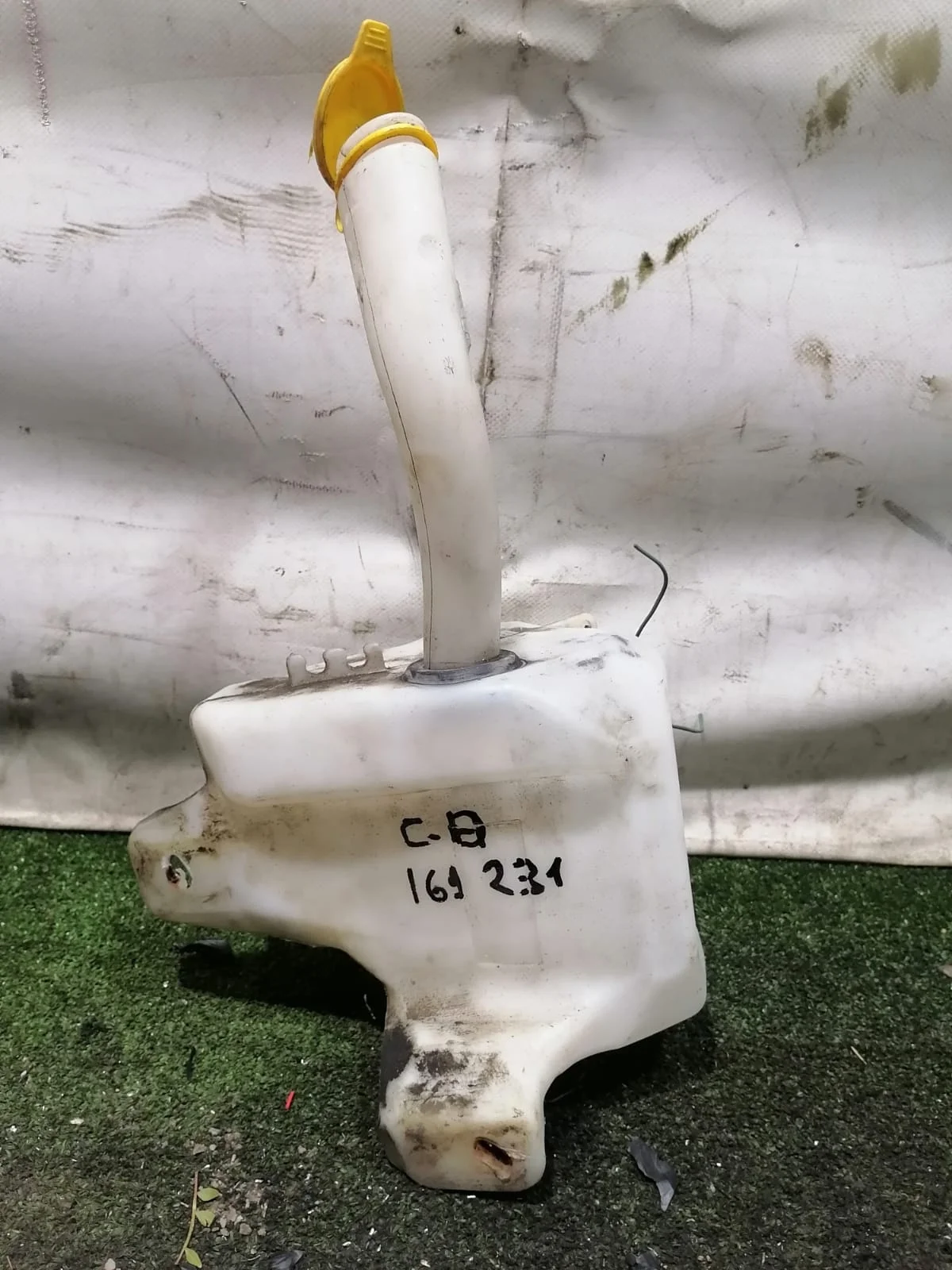 Бачок стеклоомывателя OPEL CORSA D 2006- б/у CORSA D(2006-2014)