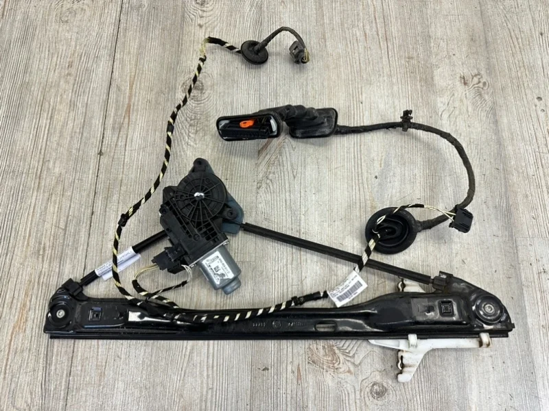 Комплект стеклоподъемника двери VW Amarok 2010-2022 2H