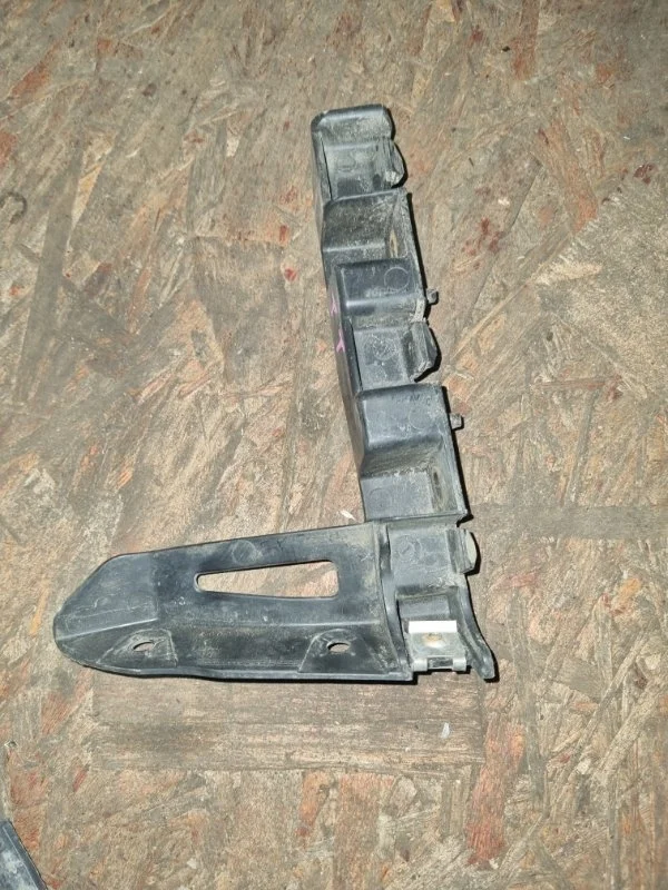 Кронштейн Audi TT 2009 8J3