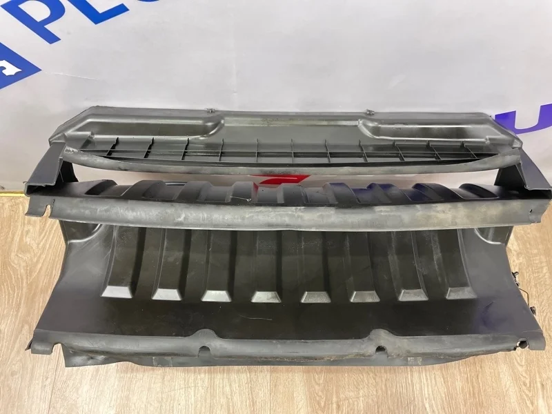 Воздухозаборник Land Rover Discovery 3 2007