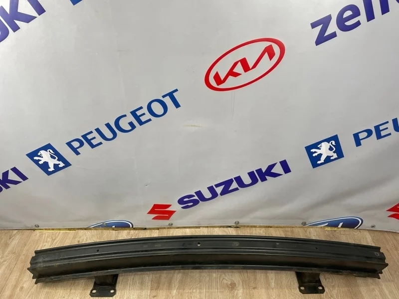 Усилитель бампера Land Rover Discovery 3 2007