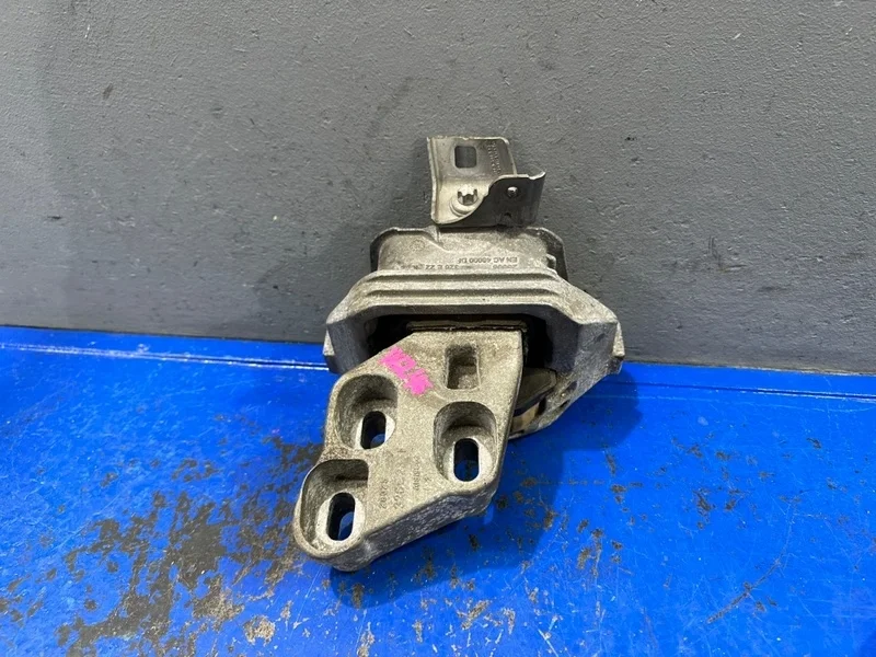 Подушка акпп Mercedes B W246