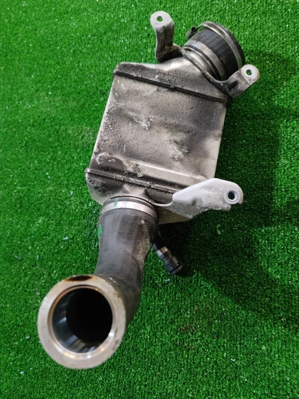 Интеркулер BMW 550iX 2011 F10