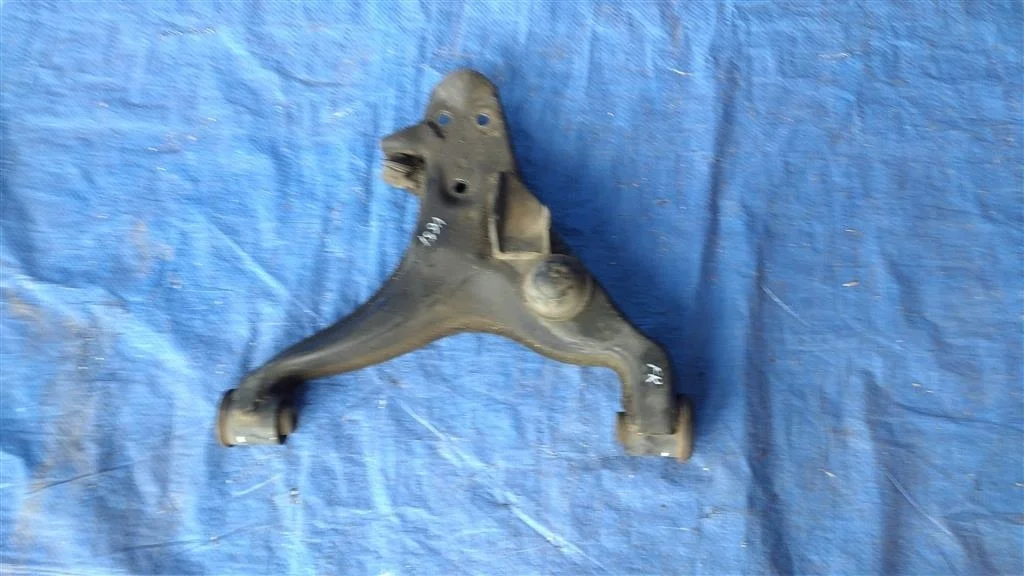 Б.у. рычаг MITSUBISHI PAJERO V65W MITSUBISHI PAJERO V65W