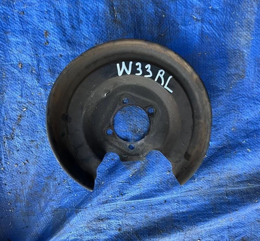 Б.у. щиток тормозного диска TOYOTA PRIUS ZVW30 TOYOTA PRIUS ZVW30