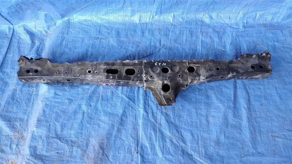 Б.у. балка поперечная TOYOTA PRIUS ZVW30 TOYOTA PRIUS ZVW30
