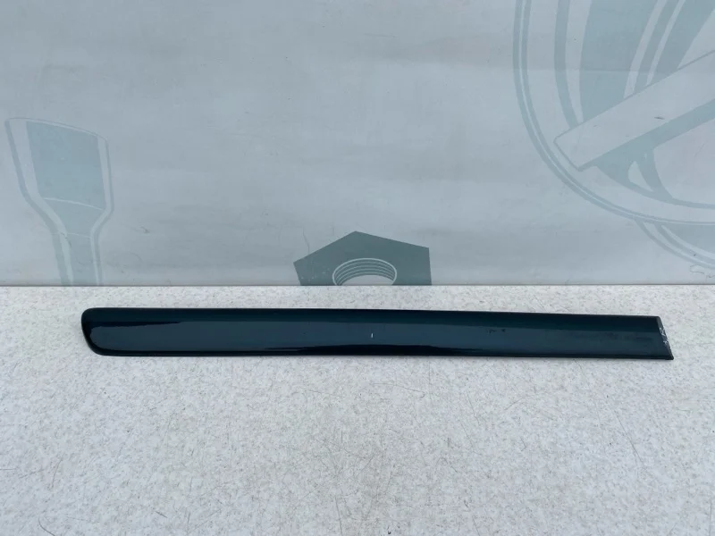 Молдинг задней правой двери Mercedes-benz 2003 W163