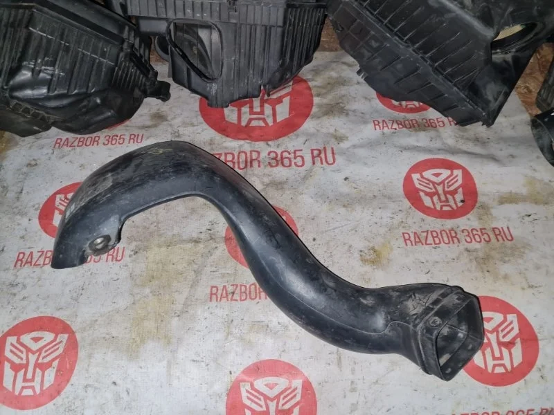 Воздухозаборник Volvo xc90 2007 С