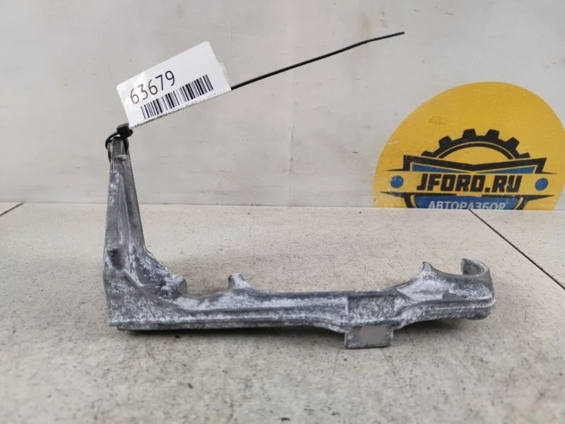 Кронштейн корпуса воздушного фильтра Mercedes-Benz -Class 2013 W204