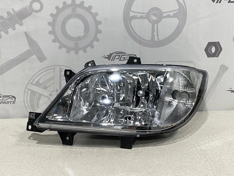 Фара левая Mercedes-benz Sprinter Classic W909