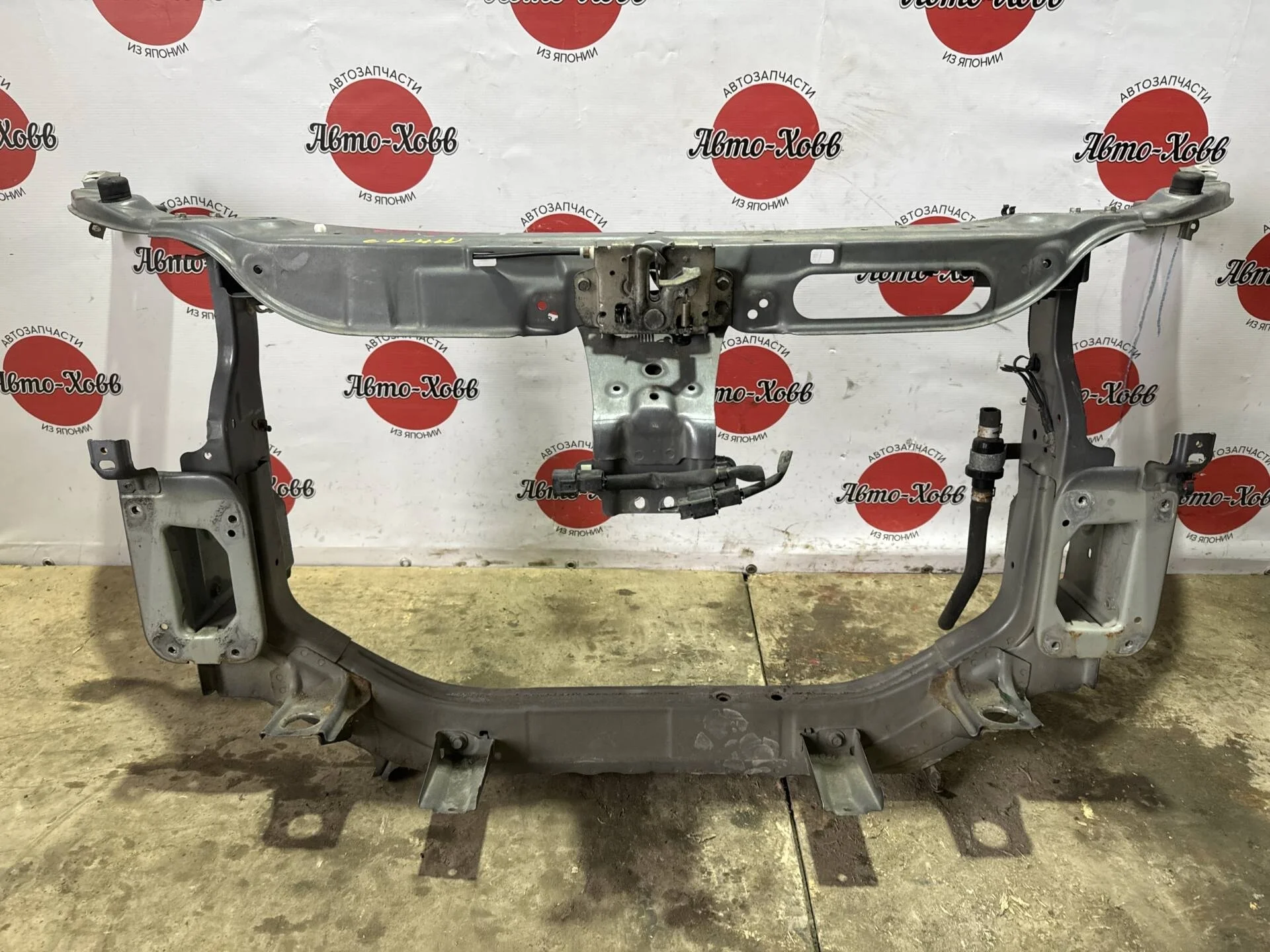 Панель передняя (Телевизор) Mitsubishi Outlander