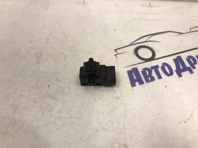 кнопка стеклоподъемника Honda Logo 2000 GA3 D13B