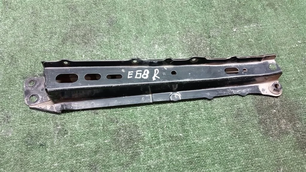 Б.у. усилитель лонжерона TOYOTA COROLLA E150 TOYOTA COROLLA E150