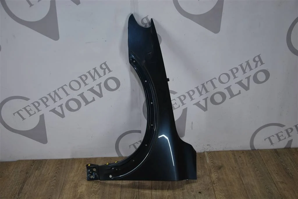 Крыло переднее левое