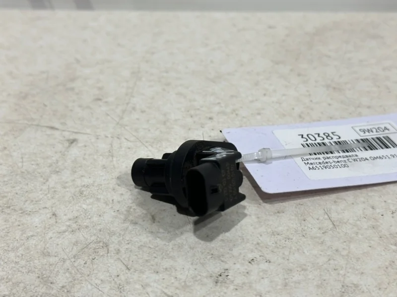 Датчик распредвала Mercedes-benz 2010 W204