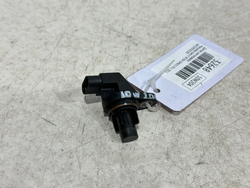 Датчик распредвала Mercedes-benz 2011 W204