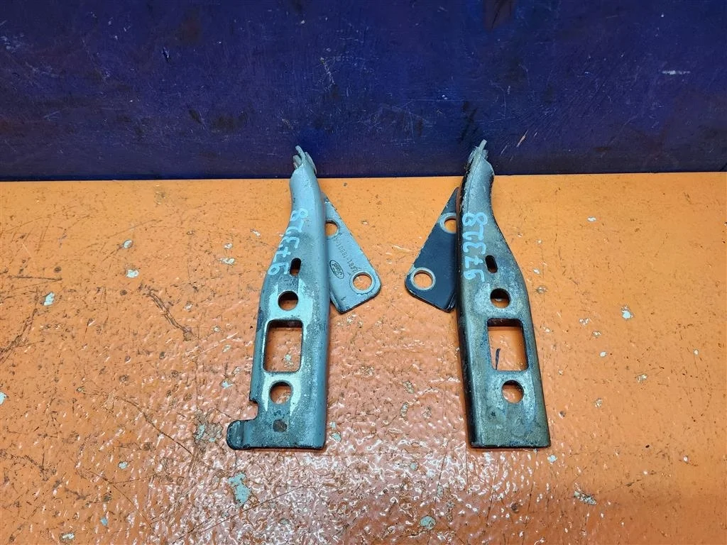 Петли капота пара Fiesta 5 Fusion 1148938 1324621