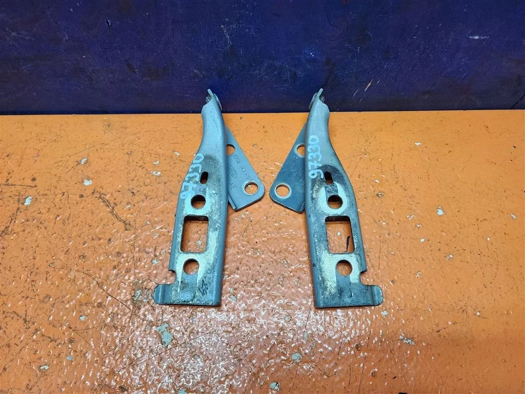 Петля капота левая правая Ford Fusion 2002-2012