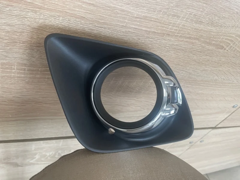 ОКАНТОВКА ПТФ MITSUBISHI ASX 2010 2011 2012 MB121009L GA, передняя левая