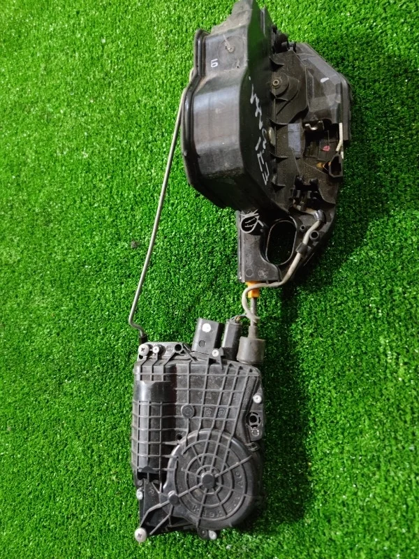 Замок двери с доводчиком BMW X6 50iX 2014 E71
