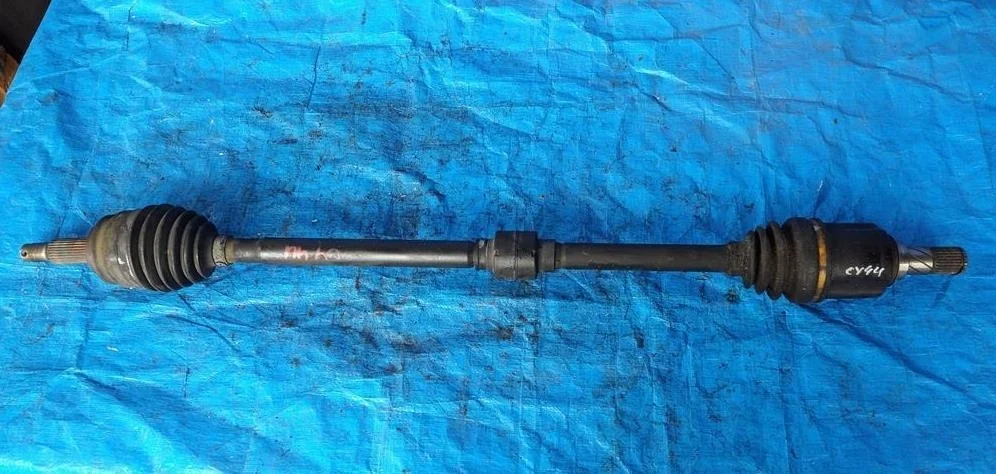 Б.у. привод MITSUBISHI LANCER CY4A MITSUBISHI LANCER CY4A