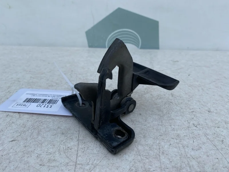 Крюк капота Mercedes-benz ML W164