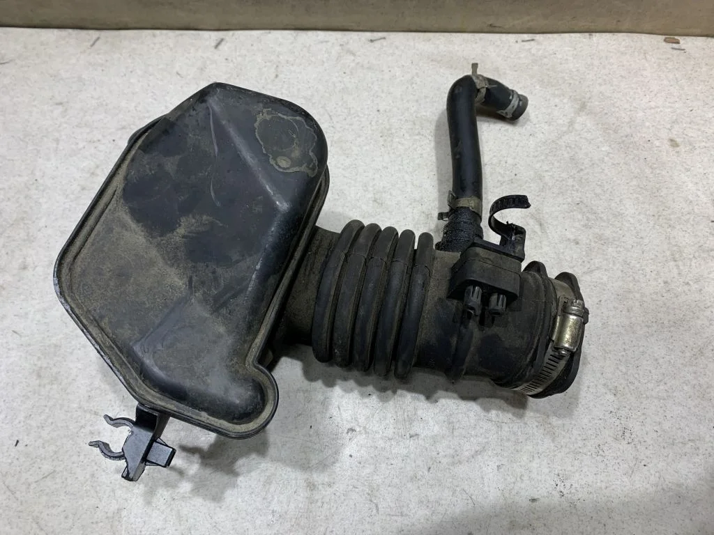 Воздуховод (гофра) Nissan Primera P12