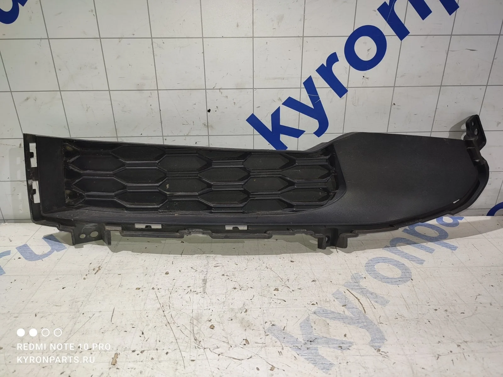 Рамка накладка птф SsangYong Rexton 2014 Y290