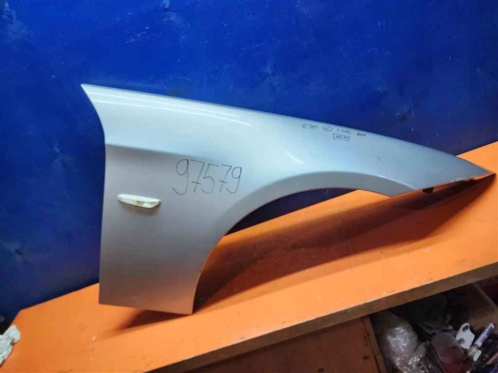 Крыло переднее правое BMW 3 E90 E91 41357135680